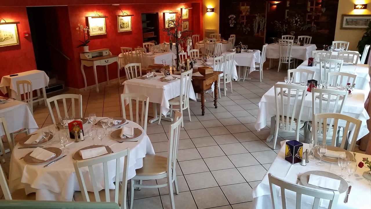 Le Val D'Amby Hotel Hieres-Sur-Amby Exterior photo